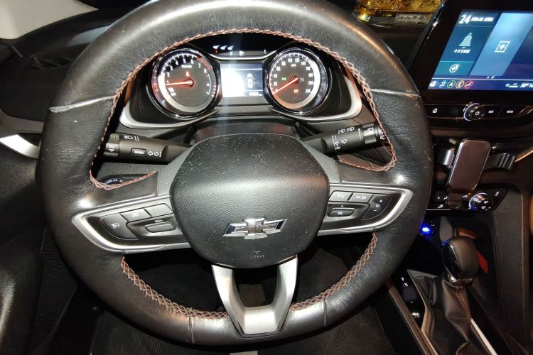 Used Chevrolet Orlando 2020 Light Hybrid Redline 530T Automatic Enjoyment Edition (5+2 Models) Steering Wheel
