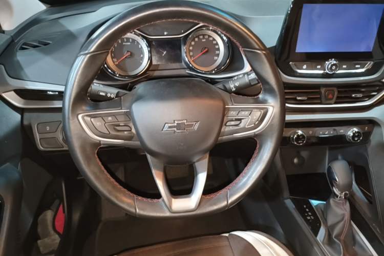 Used Chevrolet Orlando 2020 Light Hybrid Redline 530T Automatic Enjoyment Edition (5+2 Models) Steering Wheel