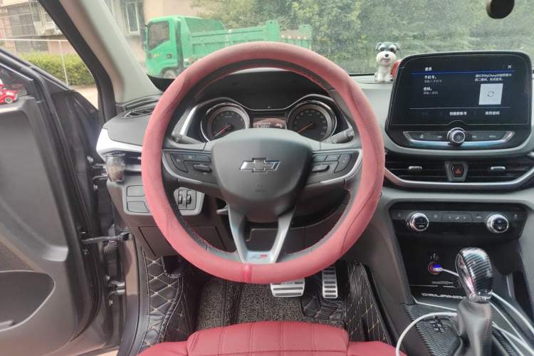Used Chevrolet Orlando 2020 Light Hybrid Redline 530T Automatic Enjoyment Edition (5+2 Models) Steering Wheel
