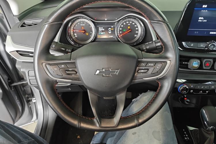 Used Chevrolet Orlando 2020 Light Hybrid Redline 530T Automatic Enjoyment Edition (5+2 Models) Steering Wheel