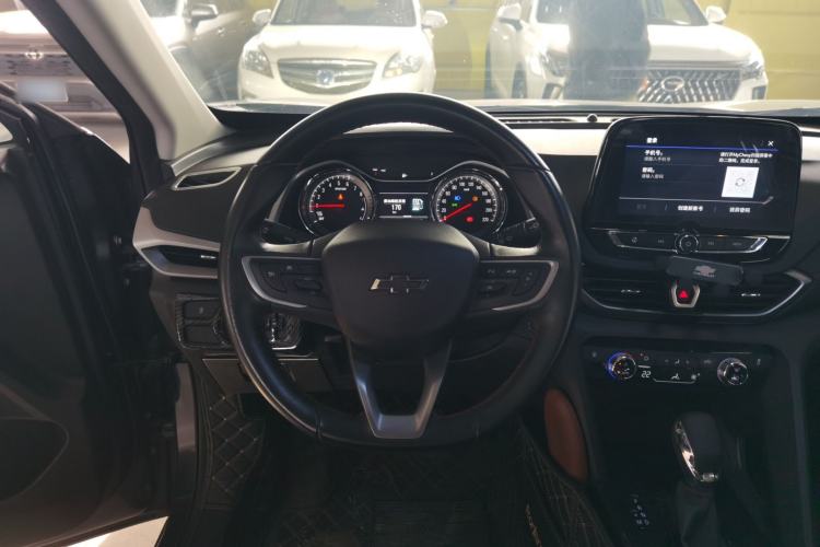 Used Chevrolet Orlando 2020 Light Hybrid Redline 530T Automatic Enjoyment Edition (5+2 Models) Steering Wheel