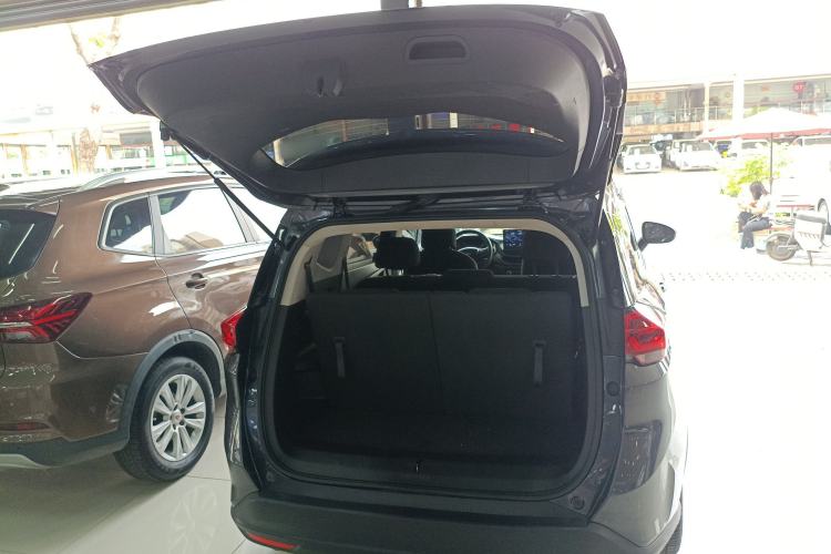 Used Chevrolet Orlando 2020 Mild Hybrid 530T Automatic Enjoyment Edition (5+2 Models) Trunk