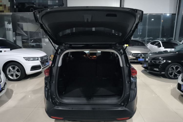 Used Chevrolet Orlando 2020 Light Hybrid Redline 530T Automatic Enjoyment Edition (5+2 Models) Trunk