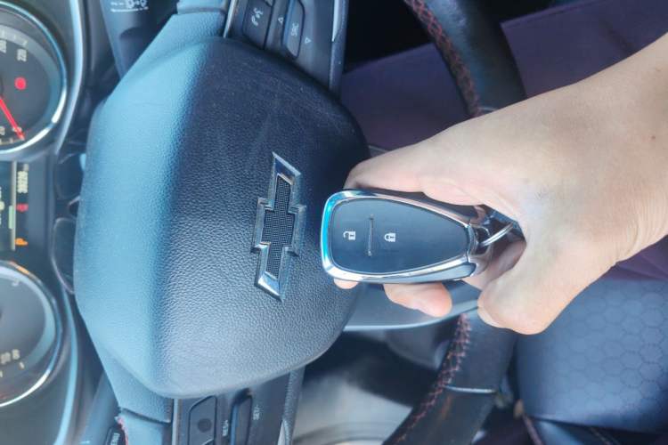 Used Chevrolet Orlando 2020 Light Hybrid Redline 530T Automatic Zhaoxiang Edition (5+2 Models) Vehicle Key