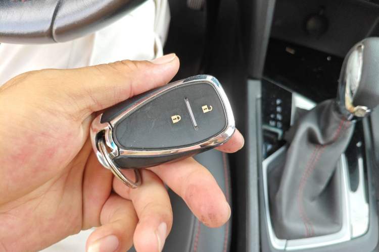Used Chevrolet Orlando 2020 Light Hybrid Redline 530T Automatic Enjoyment Edition (5+2 Models) Vehicle Key