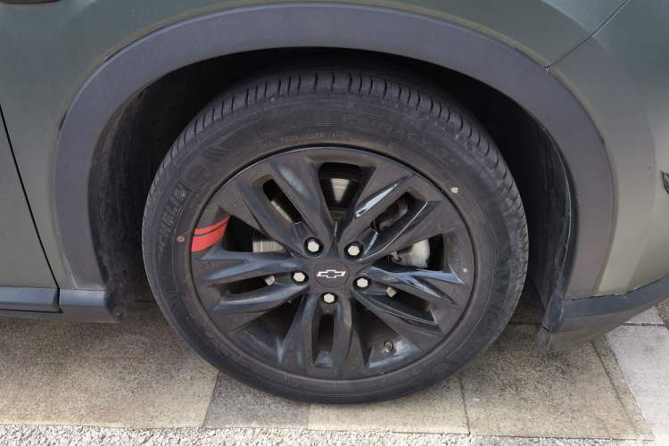 Used Chevrolet Orlando 2020 Light Hybrid Redline 530T Automatic Enjoyment Edition (5+2 Models) Right Front Wheel Hub