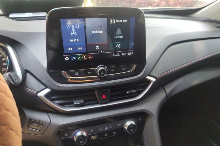 Used Chevrolet Orlando 2020 Mild Hybrid 530T Automatic Enjoyment Edition (5+2 Models) Audio And AC Panel