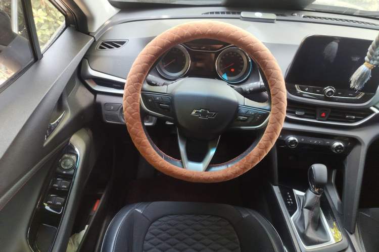 Used Chevrolet Orlando 2020 Mild Hybrid 530T Automatic Enjoyment Edition (5+2 Models) Steering Wheel