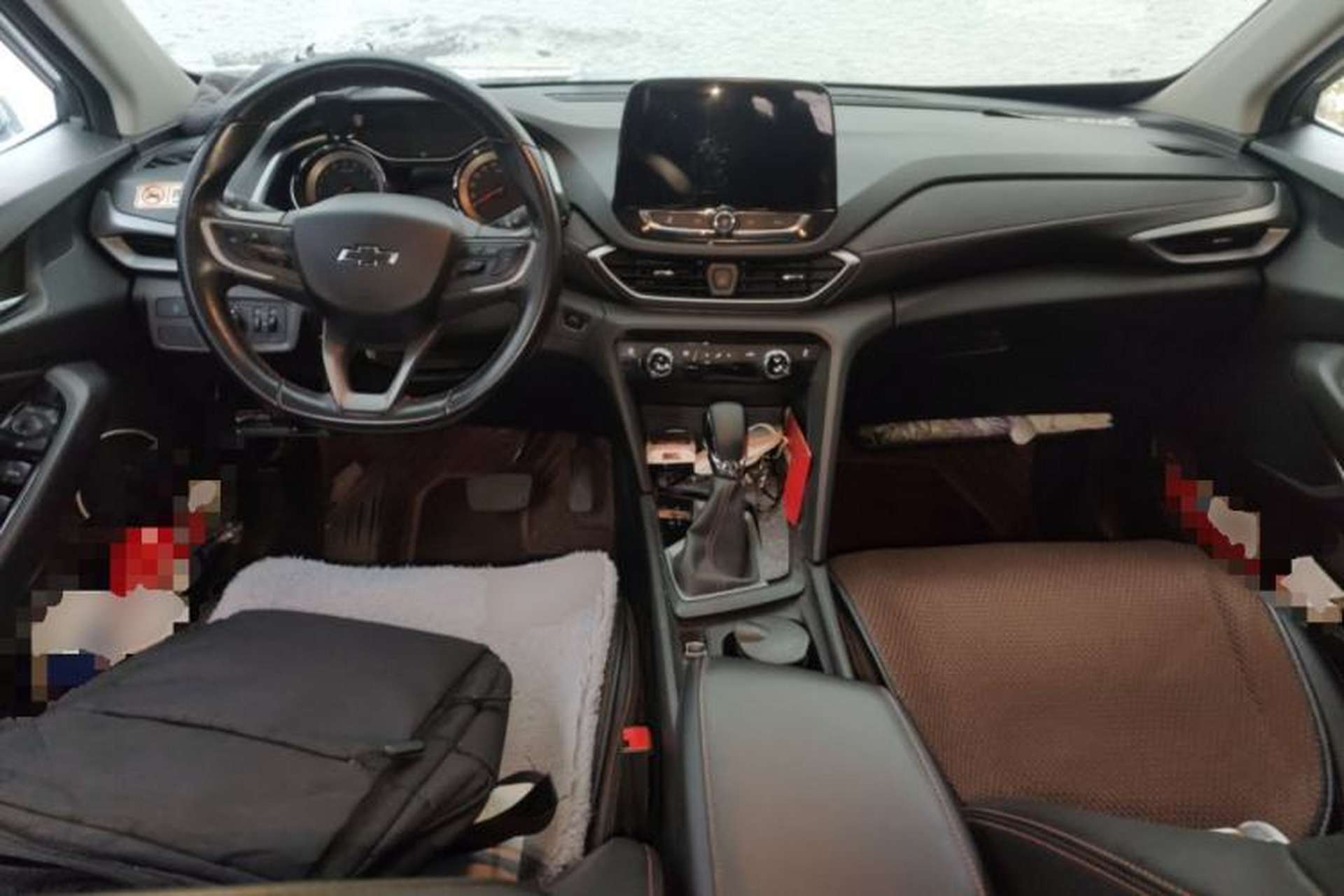 Used Chevrolet Orlando 2020 Light Hybrid Redline 530T Automatic Zhaoxiang Edition (5+2 Models) Center Console