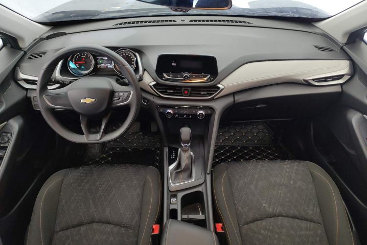 Used Chevrolet Orlando 2020 Mild Hybrid 530T Automatic Enjoyment Edition (5+2 Models) Center Console