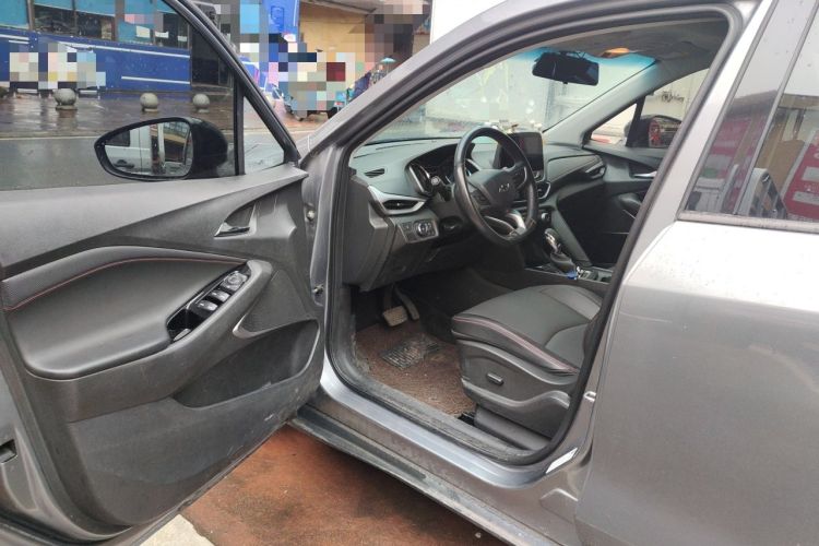 Used Chevrolet Orlando 2020 Light Hybrid Redline 530T Automatic Enjoyment Edition (5+2 Models) Driver Seat