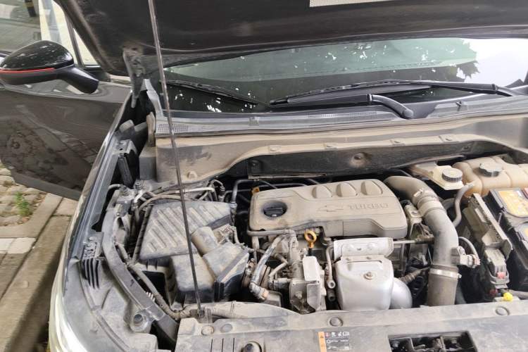 Used Chevrolet Orlando 2020 Light Hybrid Redline 530T Automatic Enjoyment Edition (5+2 Models) Engine Bay Right