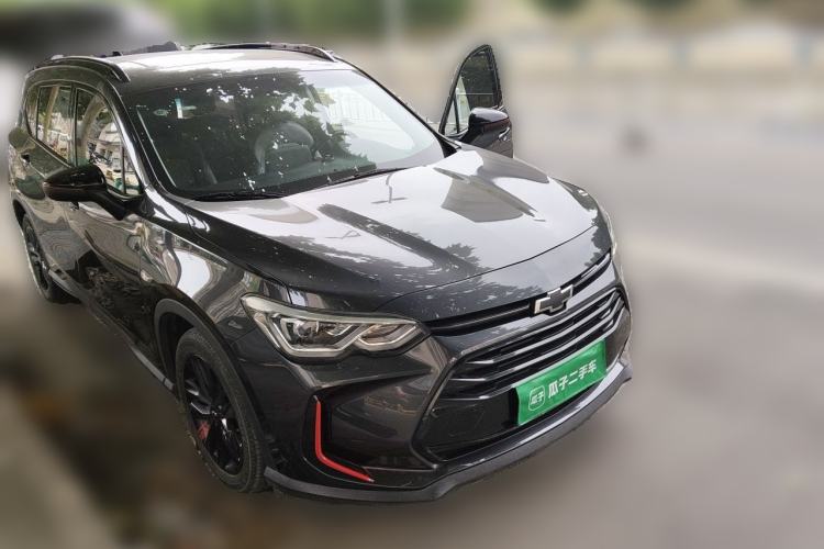 Used Chevrolet Orlando 2020 Light Hybrid Redline 530T Automatic Enjoyment Edition (5+2 Models) Front Right 45 Deg