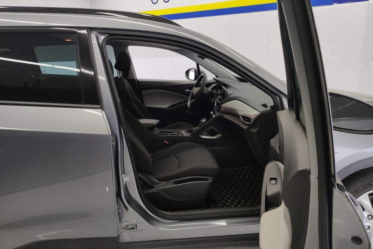 Used Chevrolet Orlando 2020 Mild Hybrid 530T Automatic Enjoyment Edition (5+2 Models) Right Front Seat