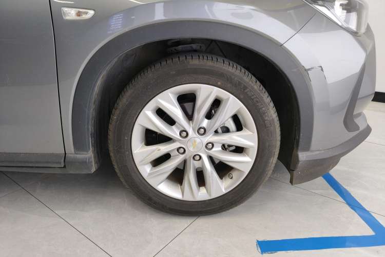 Used Chevrolet Orlando 2020 Mild Hybrid 530T Automatic Enjoyment Edition (5+2 Models) Right Front Wheel Hub