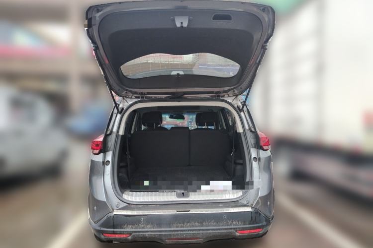 Used Chevrolet Orlando 2020 Light Hybrid Redline 530T Automatic Enjoyment Edition (5+2 Models) Trunk
