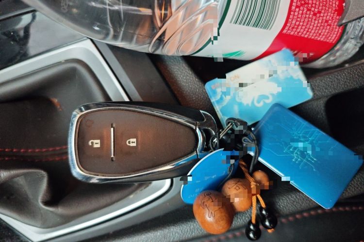 Used Chevrolet Orlando 2020 Light Hybrid Redline 530T Automatic Enjoyment Edition (5+2 Models) Vehicle Key