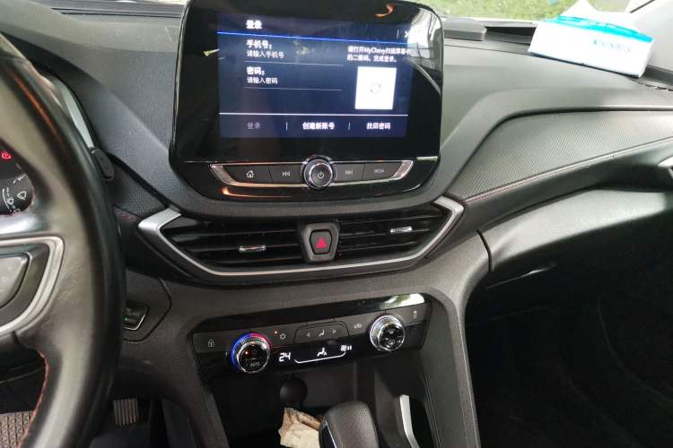 Used Chevrolet Orlando 2020 Light Hybrid Redline 530T Automatic Enjoyment Edition (5+2 Models) Audio And AC Panel
