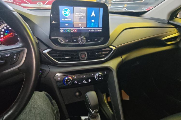 Used Chevrolet Orlando 2020 Light Hybrid Redline 530T Automatic Enjoyment Edition (5+2 Models) Audio And AC Panel
