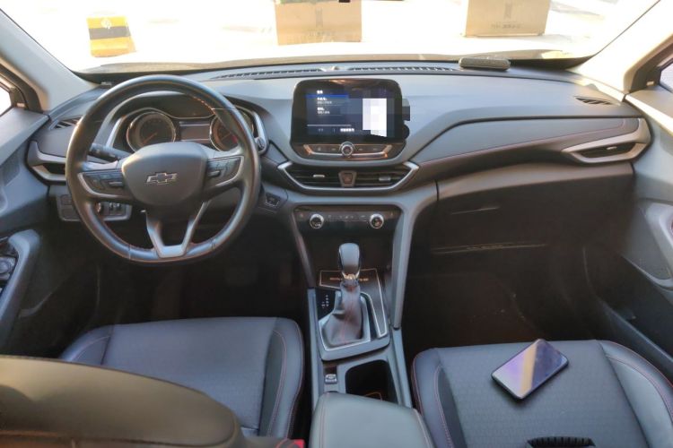 Used Chevrolet Orlando 2020 Light Hybrid Redline 530T Automatic Enjoyment Edition (5+2 Models) Center Console