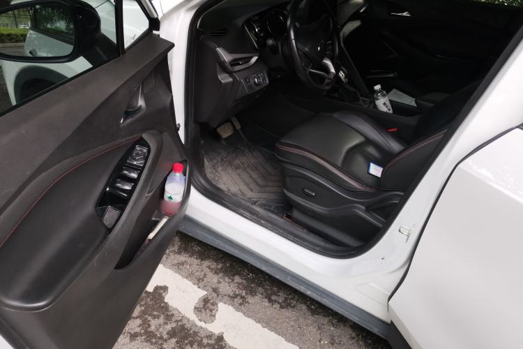 Used Chevrolet Orlando 2020 Light Hybrid Redline 530T Automatic Enjoyment Edition (5+2 Models) Driver Seat