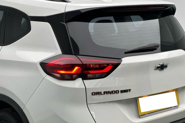 Used Chevrolet Orlando 2020 Light Hybrid Redline 530T Automatic Enjoyment Edition (5+2 Models) Exterior 2