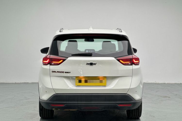 Used Chevrolet Orlando 2020 Light Hybrid Redline 530T Automatic Enjoyment Edition (5+2 Models) Exterior 4