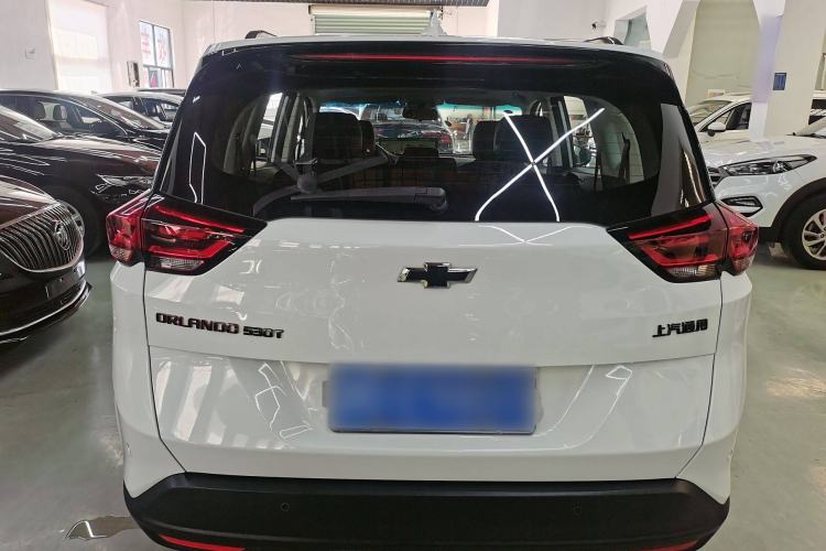 Used Chevrolet Orlando 2020 Light Hybrid Redline 530T Automatic Enjoyment Edition (5+2 Models) Exterior 4