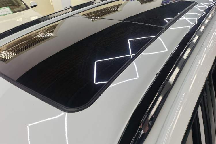 Used Chevrolet Orlando 2020 Light Hybrid Redline 530T Automatic Enjoyment Edition (5+2 Models) Exterior 6