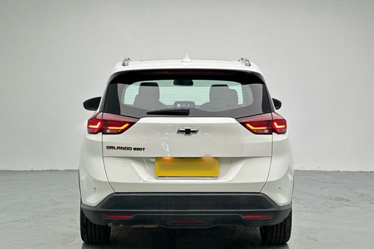 Used Chevrolet Orlando 2020 Light Hybrid Redline 530T Automatic Enjoyment Edition (5+2 Models) Exterior 6