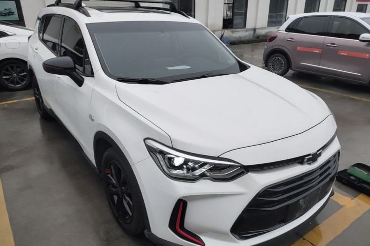 Used Chevrolet Orlando 2020 Light Hybrid Redline 530T Automatic Enjoyment Edition (5+2 Models) Front Right 45 Deg