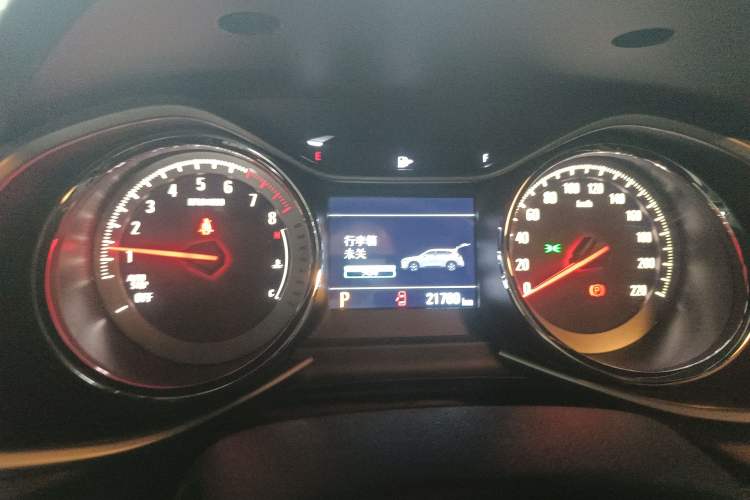 Used Chevrolet Orlando 2020 Mild Hybrid 530T Automatic Enjoyment Edition (5+2 Models) Instrument Cluster