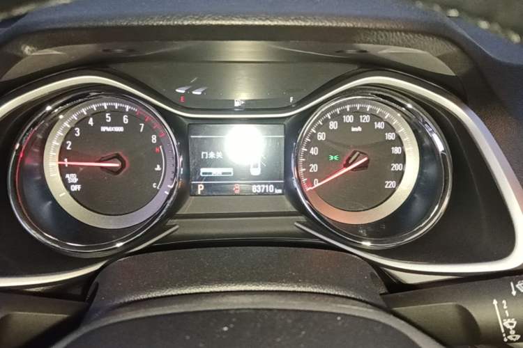 Used Chevrolet Orlando 2020 Mild Hybrid 530T Automatic Enjoyment Edition (5+2 Models) Instrument Cluster