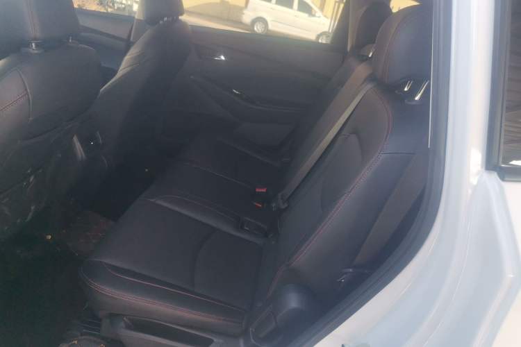 Used Chevrolet Orlando 2020 Light Hybrid Redline 530T Automatic Enjoyment Edition (5+2 Models) Interior 4