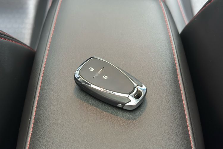 Used Chevrolet Orlando 2020 Light Hybrid Redline 530T Automatic Enjoyment Edition (5+2 Models) Interior 4