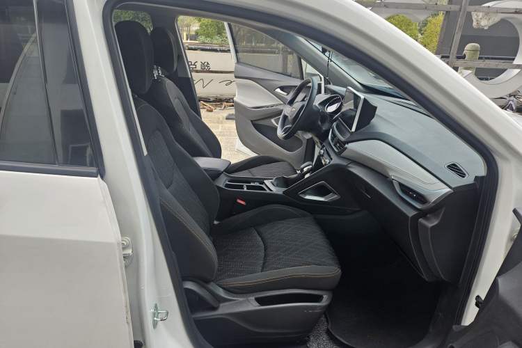 Used Chevrolet Orlando 2020 Mild Hybrid 530T Automatic Enjoyment Edition (5+2 Models) Interior 7