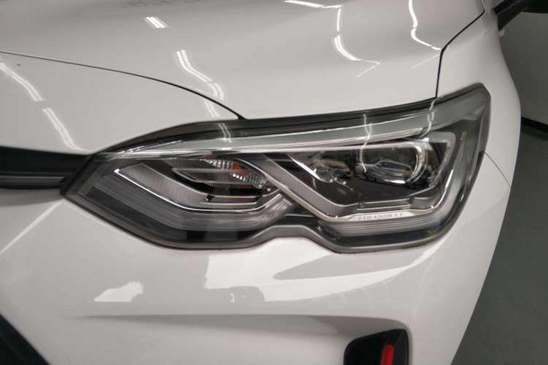 Used Chevrolet Orlando 2020 Light Hybrid Redline 530T Automatic Enjoyment Edition (5+2 Models) Left Front Headlight