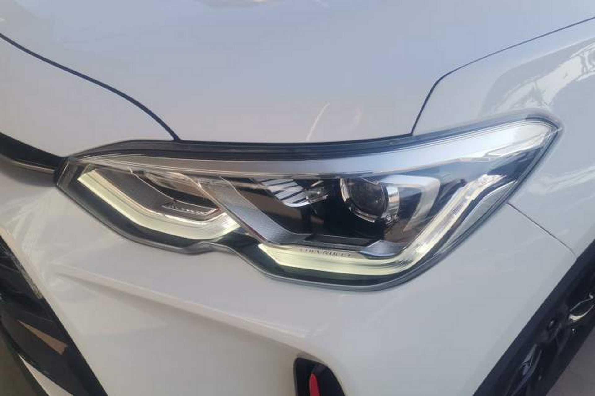 Used Chevrolet Orlando 2020 Light Hybrid Redline 530T Automatic Enjoyment Edition (5+2 Models) Left Front Headlight