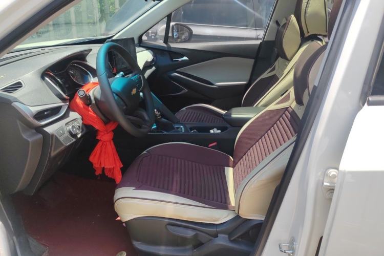Used Chevrolet Orlando 2020 Mild Hybrid 530T Automatic Enjoyment Edition (5+2 Models) Left Front Seat