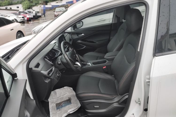 Used Chevrolet Orlando 2020 Light Hybrid Redline 530T Automatic Enjoyment Edition (5+2 Models) Left Front Seat