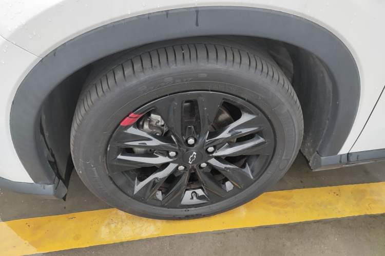 Used Chevrolet Orlando 2020 Light Hybrid Redline 530T Automatic Enjoyment Edition (5+2 Models) Left Front Wheel Hub