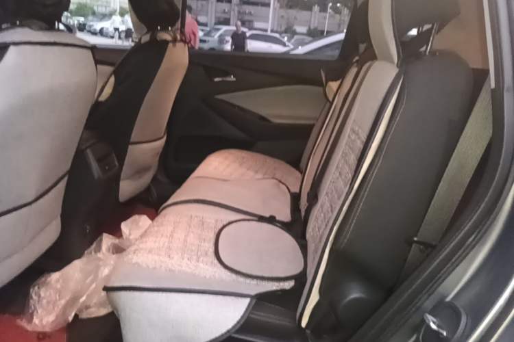 Used Chevrolet Orlando 2020 Mild Hybrid 530T Automatic Enjoyment Edition (5+2 Models) Left Rear Seat