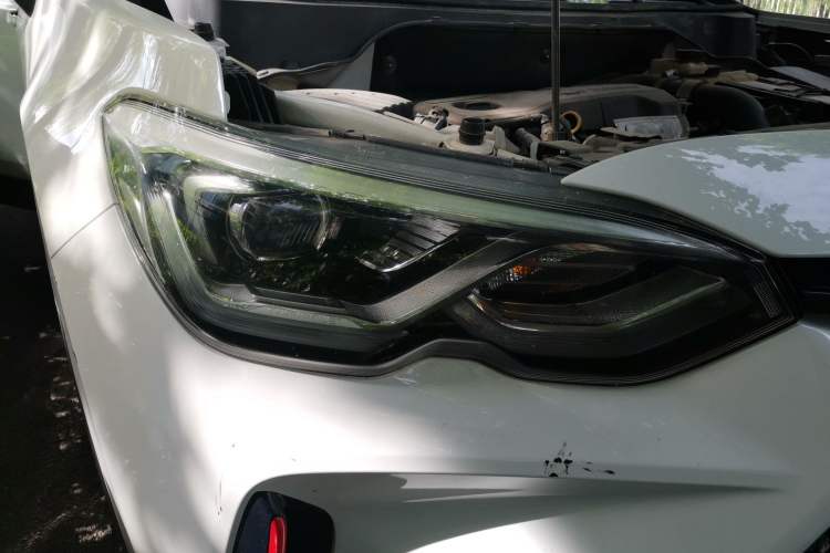 Used Chevrolet Orlando 2020 Light Hybrid Redline 530T Automatic Enjoyment Edition (5+2 Models) Right Front Headlight