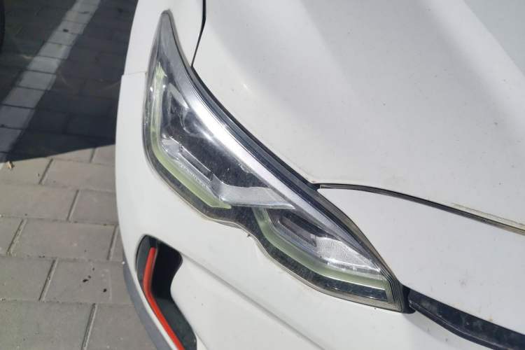 Used Chevrolet Orlando 2020 Light Hybrid Redline 530T Automatic Enjoyment Edition (5+2 Models) Right Front Headlight