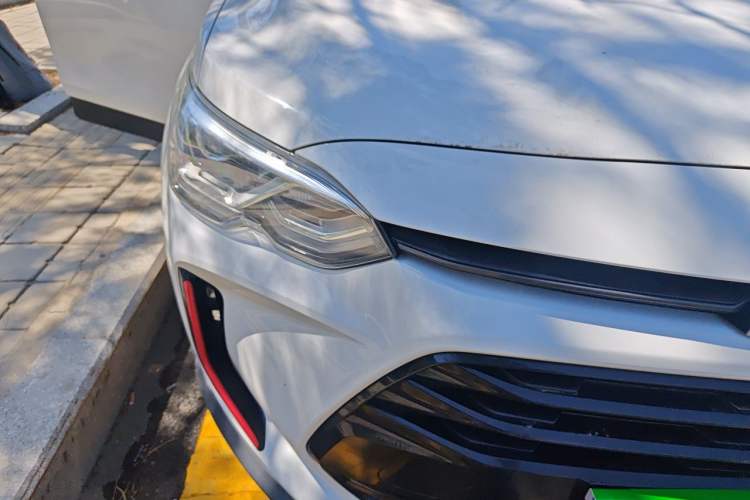 Used Chevrolet Orlando 2020 Light Hybrid Redline 530T Automatic Enjoyment Edition (5+2 Models) Right Front Headlight
