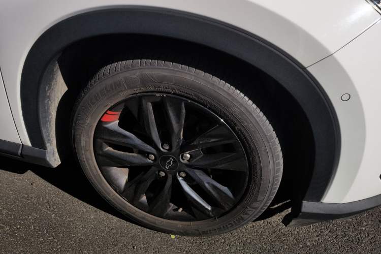 Used Chevrolet Orlando 2020 Light Hybrid Redline 530T Automatic Zhaoxiang Edition (5+2 Models) Right Front Wheel Hub