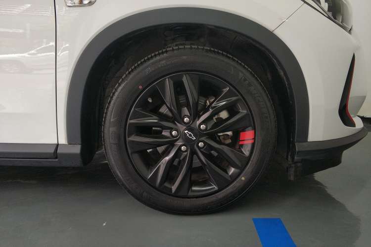 Used Chevrolet Orlando 2020 Light Hybrid Redline 530T Automatic Enjoyment Edition (5+2 Models) Right Front Wheel Hub