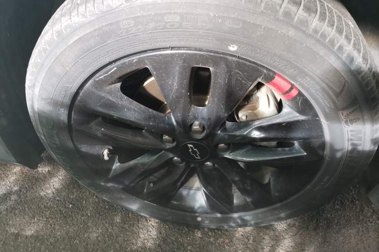 Used Chevrolet Orlando 2020 Light Hybrid Redline 530T Automatic Enjoyment Edition (5+2 Models) Right Front Wheel Hub