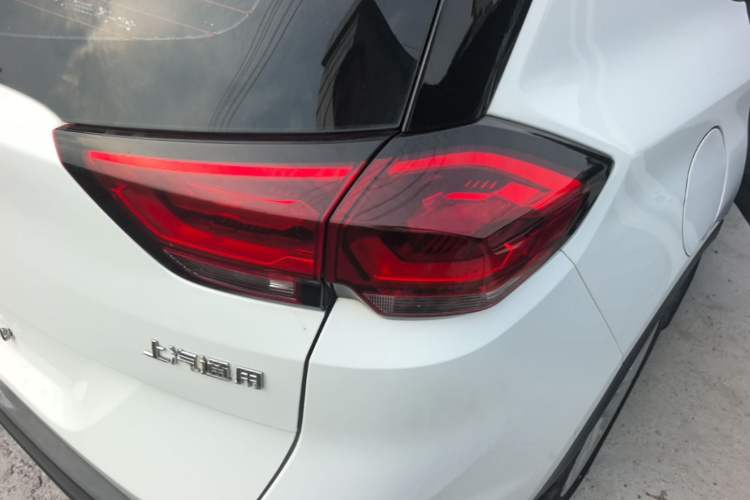 Used Chevrolet Orlando 2020 Mild Hybrid 530T Automatic Enjoyment Edition (5+2 Models) Right Rear Taillight