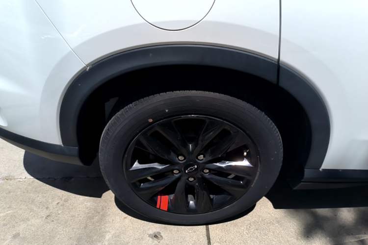 Used Chevrolet Orlando 2020 Light Hybrid Redline 530T Automatic Enjoyment Edition (5+2 Models) Right Rear Wheel Hub